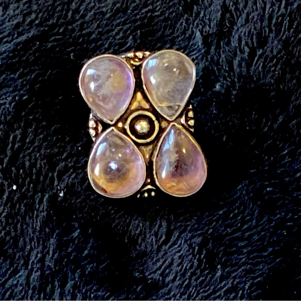 Silver and 4  tear drop amethyst ring 7.5